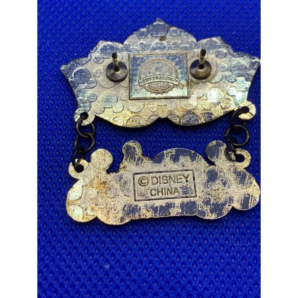2012 Princess Crown Disney pin Dangle Element Glitter Gems